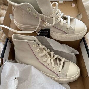 Converse Women's Egret/Phantom/Violet Suede High-Top Sneakers NWT
